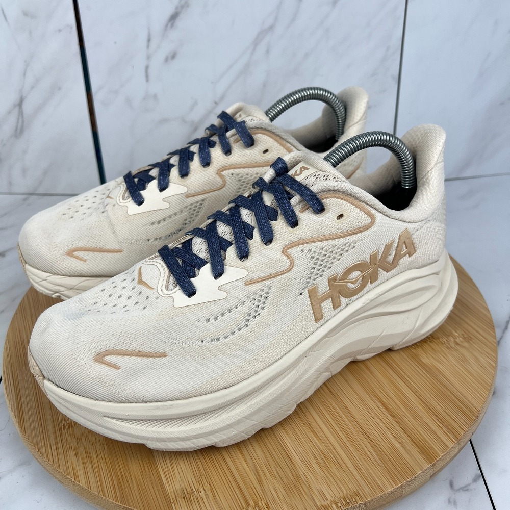 Hoka One Clifton 10 Womens Size 8.5 D WIDE Vanilla Coral Haze Running Shoes - Picture 4 of 13